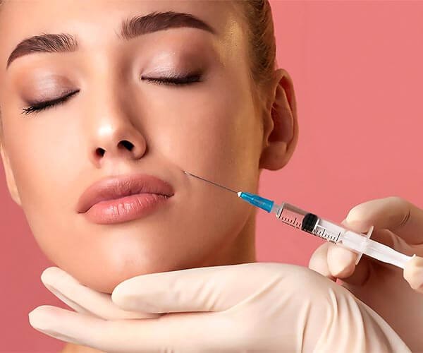 Fillers in Dubai: Achieve a Youthful Look with the Best Dermal Fillers